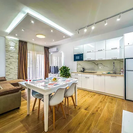 Nova Brand New Golem (Tirana)